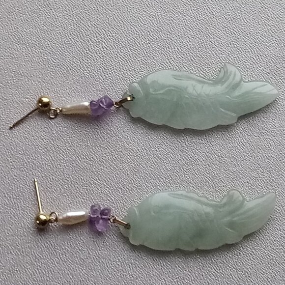 Gorgeous Jade fish 14k post earrings - Picture 3 of 7